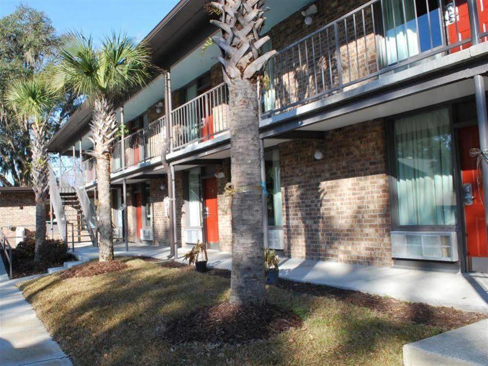Rodeway Inn St. Helena - Beaufort South Frogmore Екстериор снимка