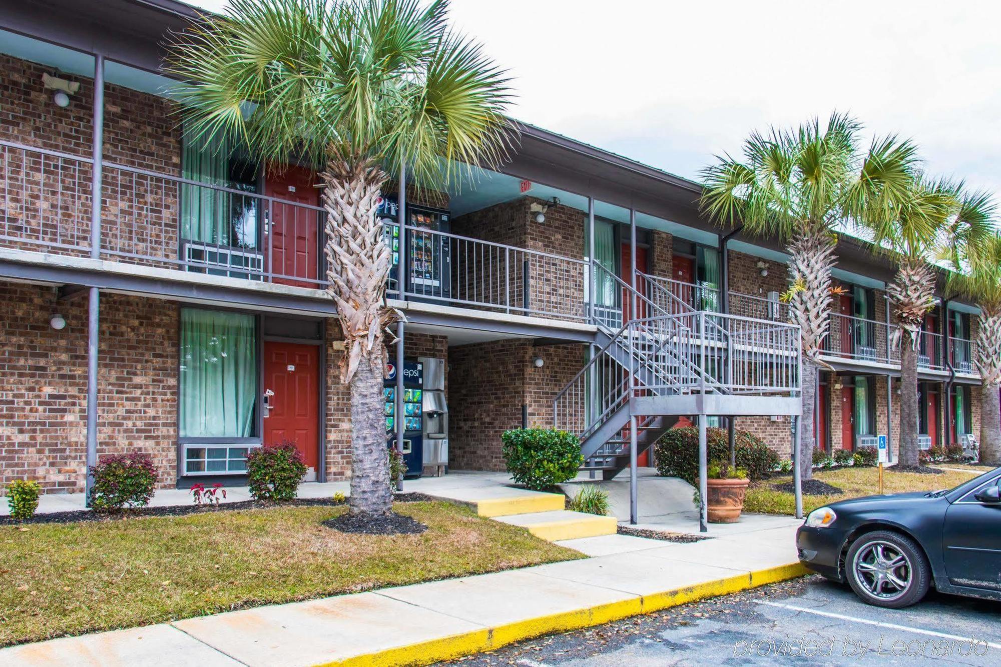 Rodeway Inn St. Helena - Beaufort South Frogmore Екстериор снимка