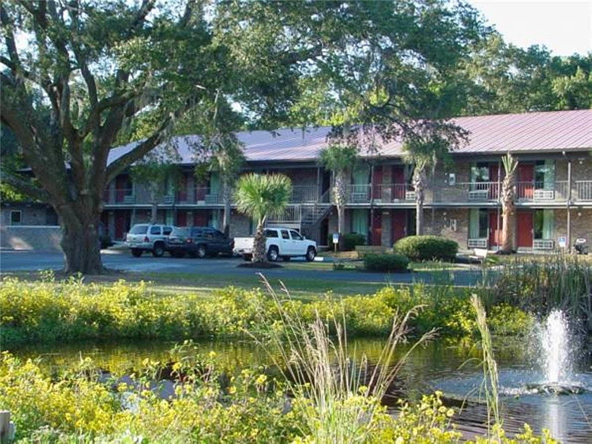 Rodeway Inn St. Helena - Beaufort South Frogmore Екстериор снимка